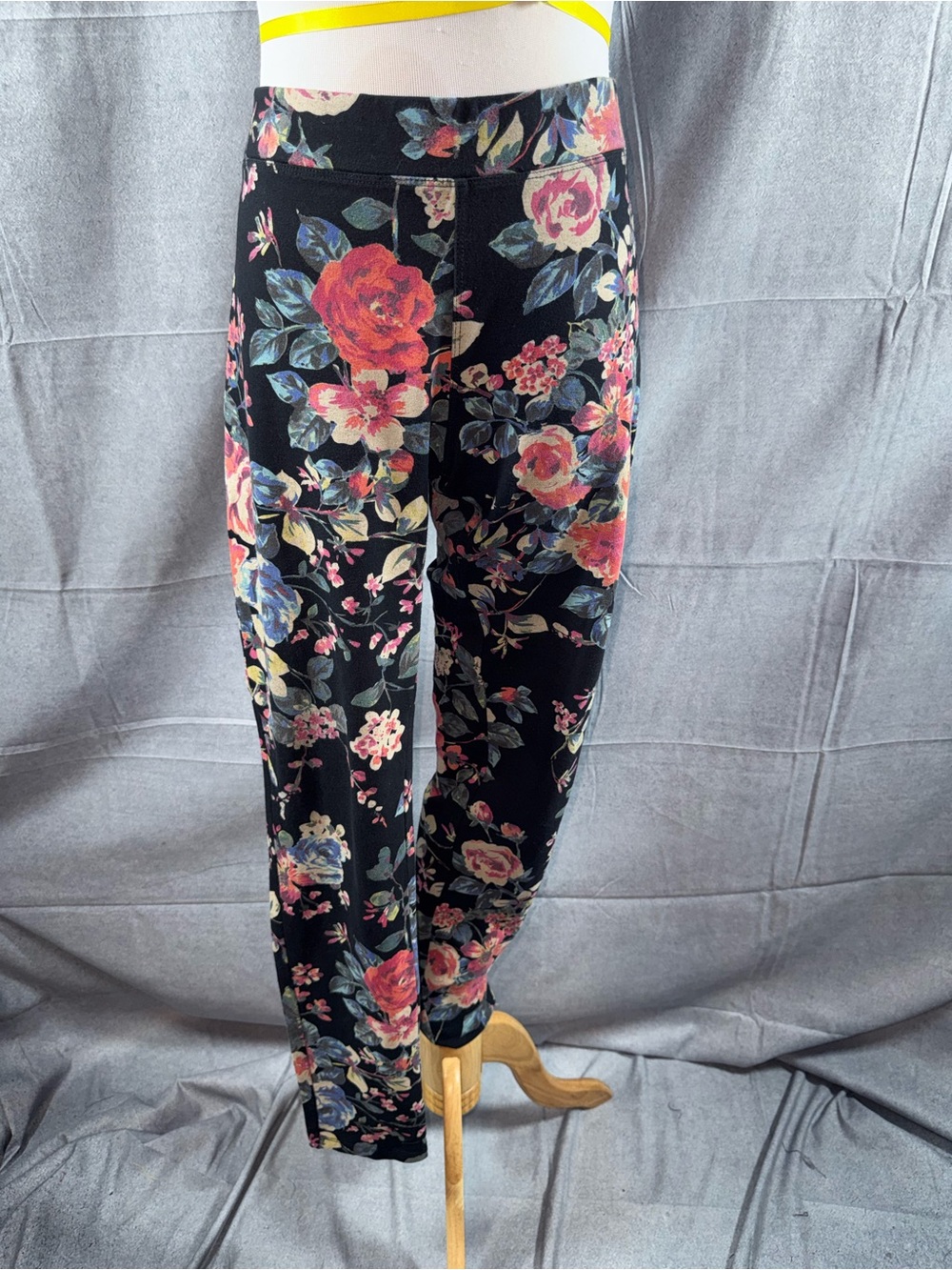 2904-Express Black Floral High-Rise Leggings